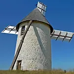 La Source Du Logis Bed & Breakfast 3*