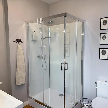 La Source Du Logis 住宿加早餐酒店 约泽克