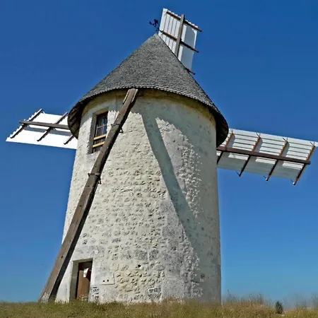 La Source Du Logis Bed & Breakfast *