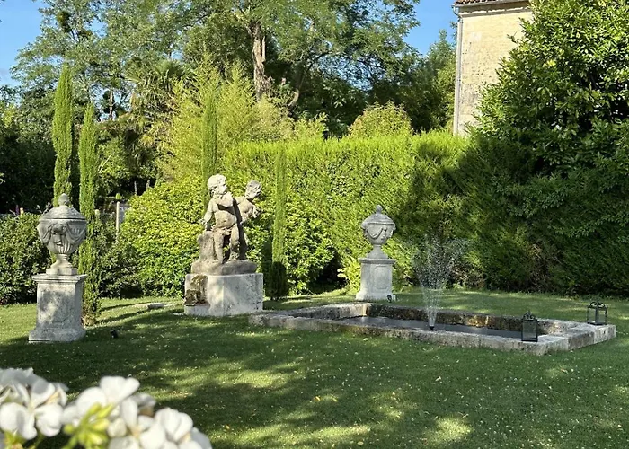 Bed & Breakfast La Source Du Logis 3*